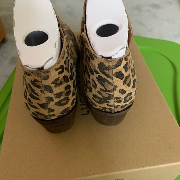 NWT Lucky Brand Fryna Bootie - Picture 5 of 5